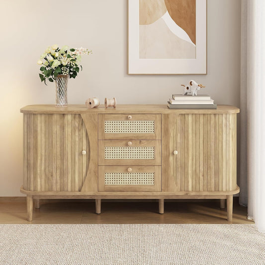 Buffet en rotin 140,5 x 40 x 76 cm avec portes coulissantes, plateau arrondi et etageres modulables pour organiser la vaisselle