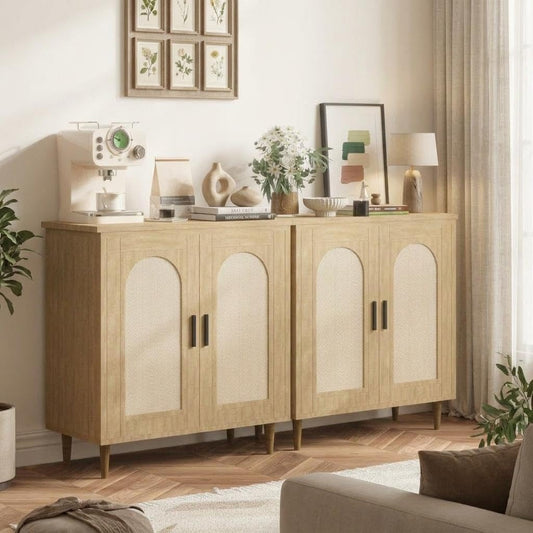 Console en rotin blanc avec pieds bois massif, etageres ajustables et design decoratif pour entree salon ou cuisine